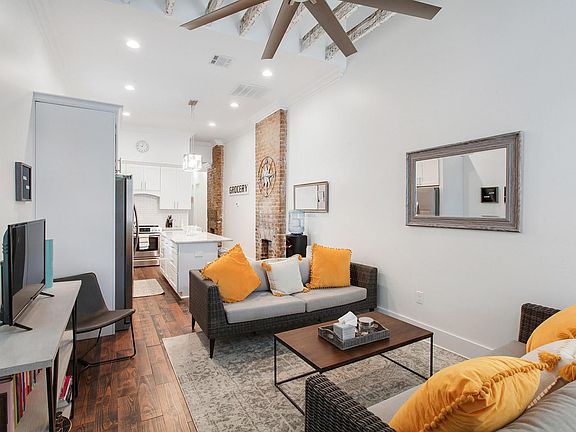4th image of 817 Hillary St #A