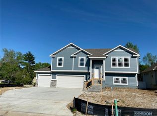 6711 Larson Ave, Kansas City, MO 64133