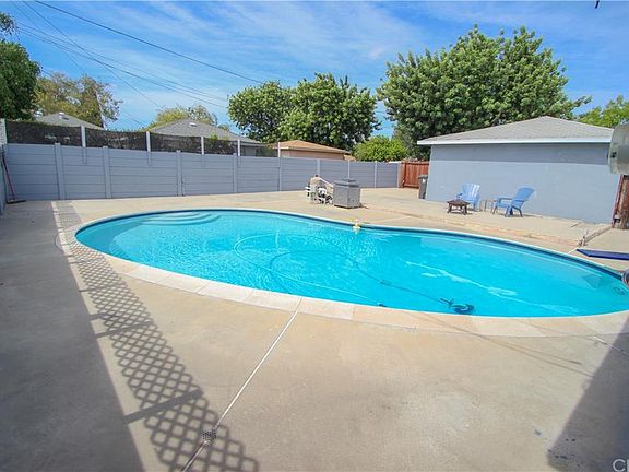 2nd image of 6481 Coronado Ave