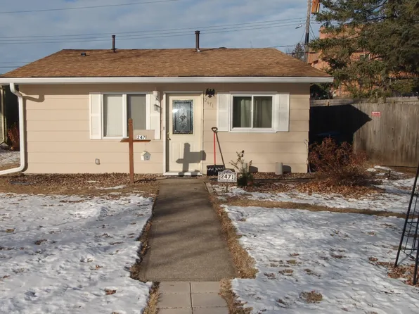 2471 16th Ave E, North Saint Paul, MN 55109