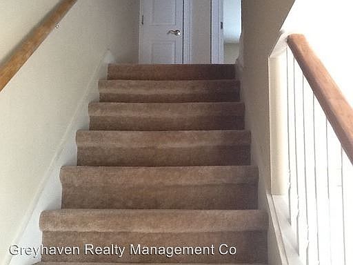 3rd image of 1795 Southernwood Dr