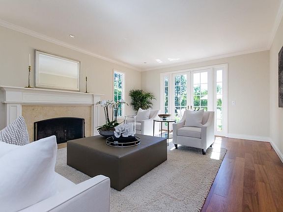 3rd image of 1075 Lassen Dr