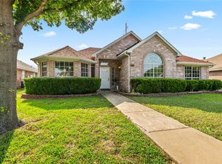 2710 Kingswood Dr, Garland, TX 75040