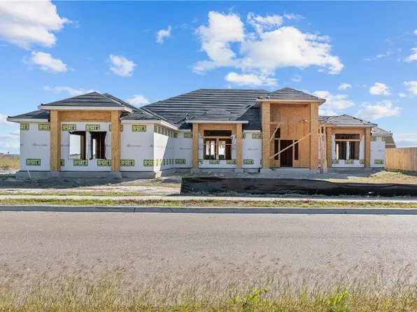 1842 Mama Fefi Dr, Corpus Christi, TX 78414
