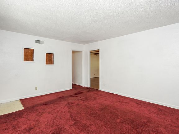 3rd image of 7672 Manorside Dr