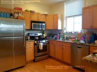 114 2nd St #13, Cambridge, MA 02141