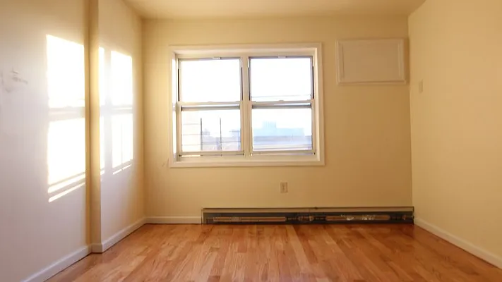 Rented by Nooklyn NYC LLC | media 34