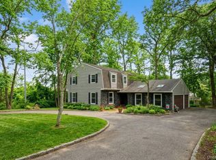 49 Overhill Rd, Wading River, NY 11792
