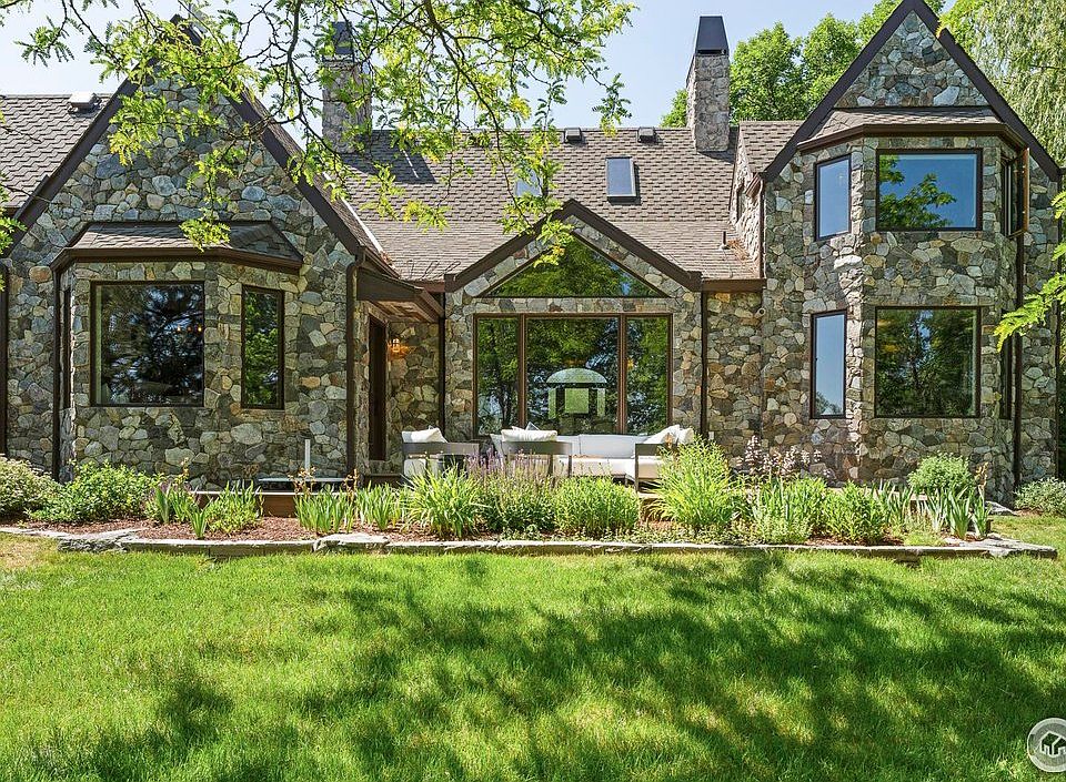 1st image of 5575 Saint Vrain Rd