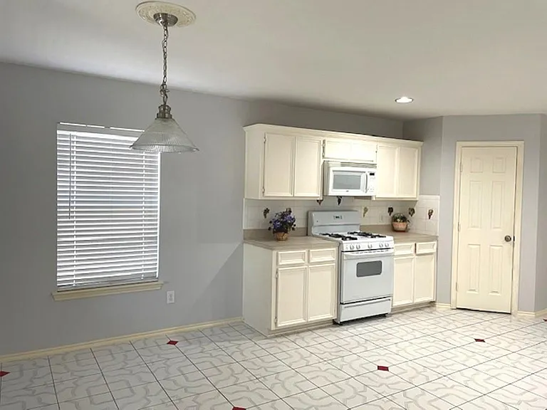 12827 Magenta Oaks Dr — Photo 11