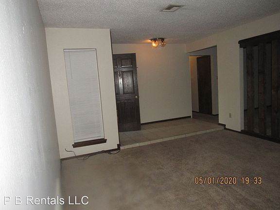 2nd image of 4719 NE Macarthur Cir