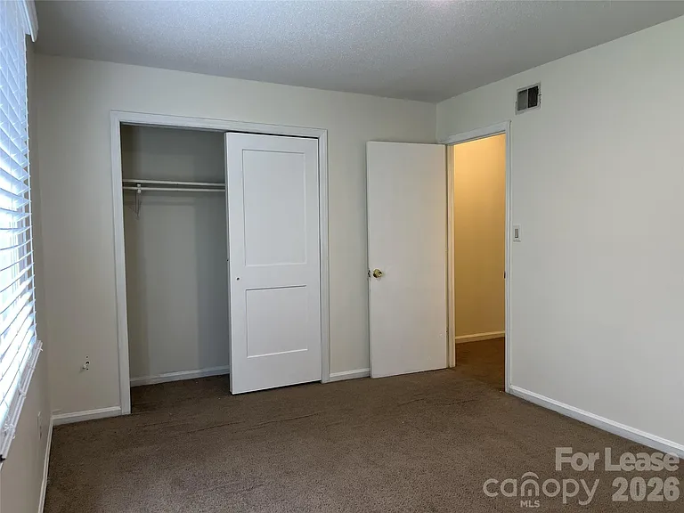1911 Smoke Ridge Ct #5 — Photo 12