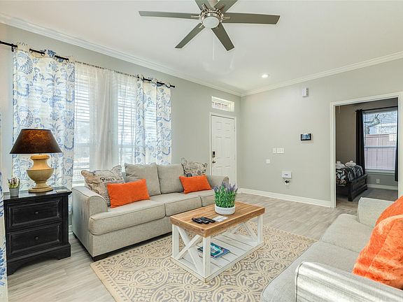 5th image of 2205 30th St