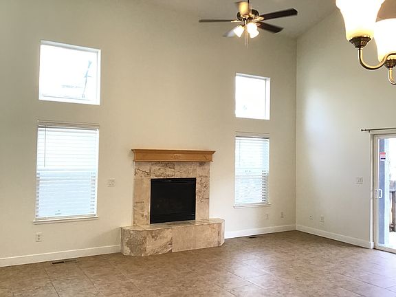4th image of 1022 Marble Hills Cir
