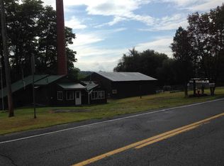 305 Chapman Dr, Amsterdam, NY 12010