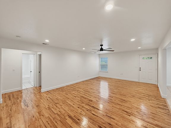 3rd image of 1020 Corral Dr