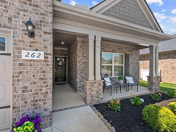 2nd image of 262 Thorpe Dr