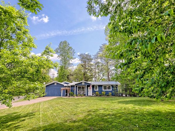 1204 Dogwood Trl, Hiawassee, GA 30546