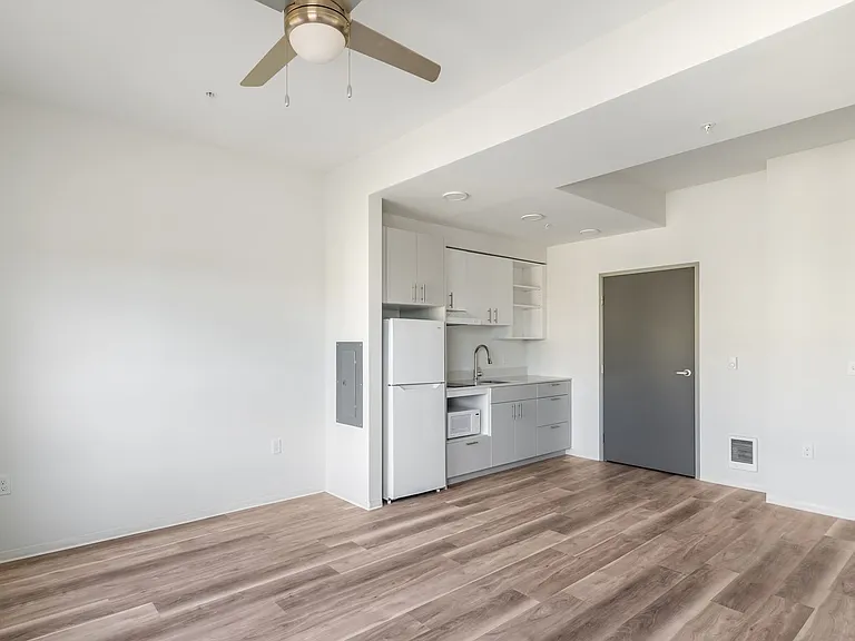 KOZ on Interstate — Photo 11