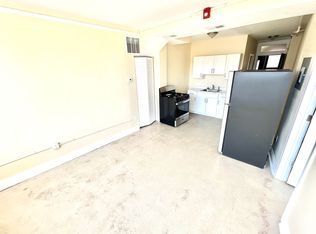 77 Bank St, Waterbury, CT 06702