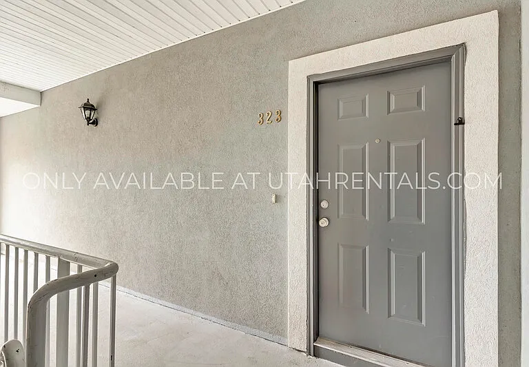 392 N Seven Peaks Blvd #323 — Photo 15