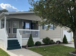 911 Oak Ridge Ter, Whiting, NJ 08759