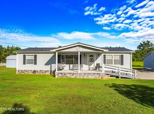 1838 Junior Williams Rd, Dandridge, TN 37725