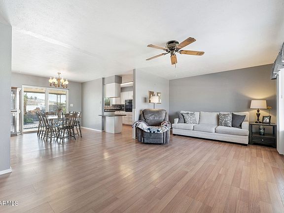 4th image of 6225 E DES MOINES Street