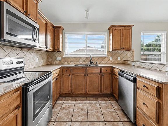 5th image of 8012 John Robert Dr