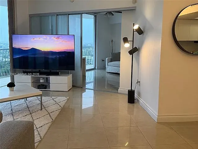 1750 N Bayshore Dr #3314 — Photo 4