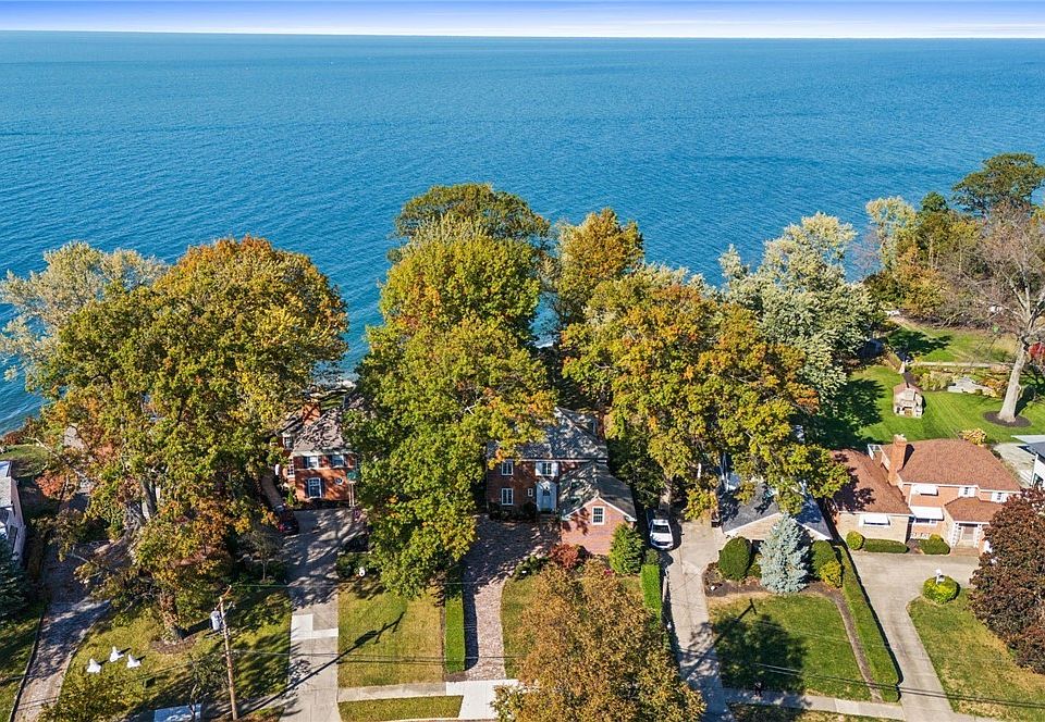 19901 Edgecliff Dr, Euclid, OH 44119 Zillow