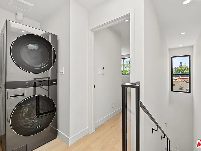 5841 Whitworth Dr — Photo 10