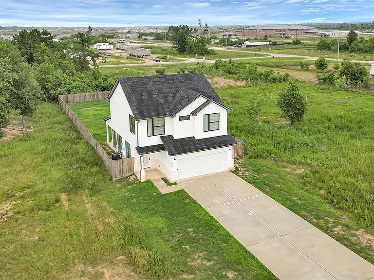 659 Road 5846 — Photo 24