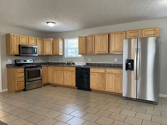 3rd image of 1410 Gatewood Ct