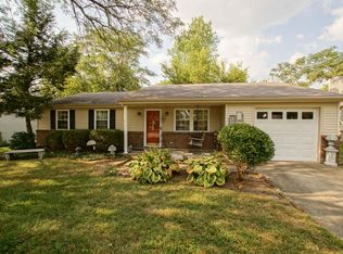 9811 Hofelich Ln, Louisville, KY 40291