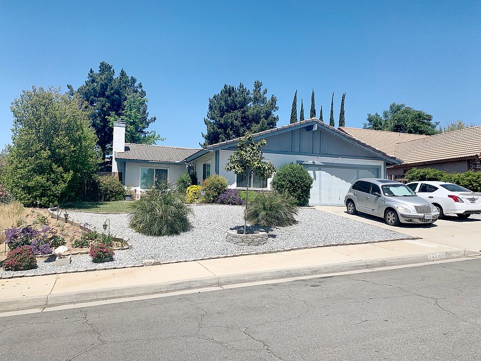 1st image of 24716 Huntley Dr