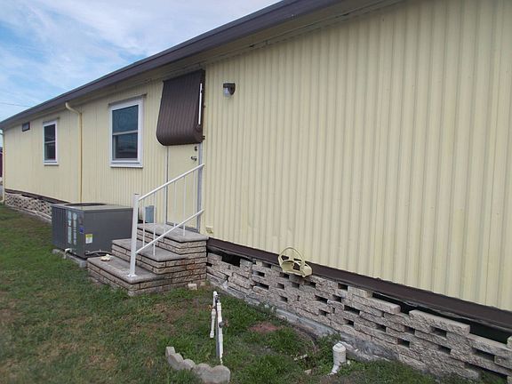 4th image of 360 Dawn St