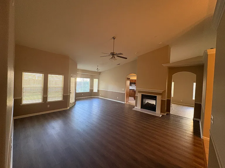 628 Prescott Ave — Photo 4