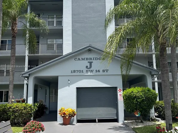 12701 SW 14th St APT 312J, Pembroke Pines, FL 33027