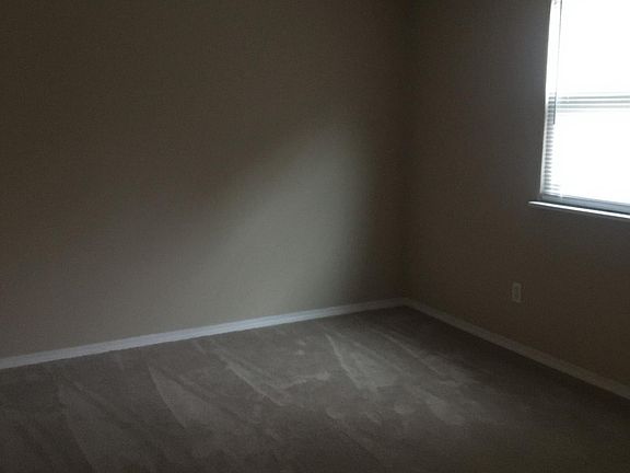 4th image of 2817 Dawnview Dr