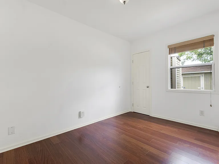 2675 Rich St — Photo 16