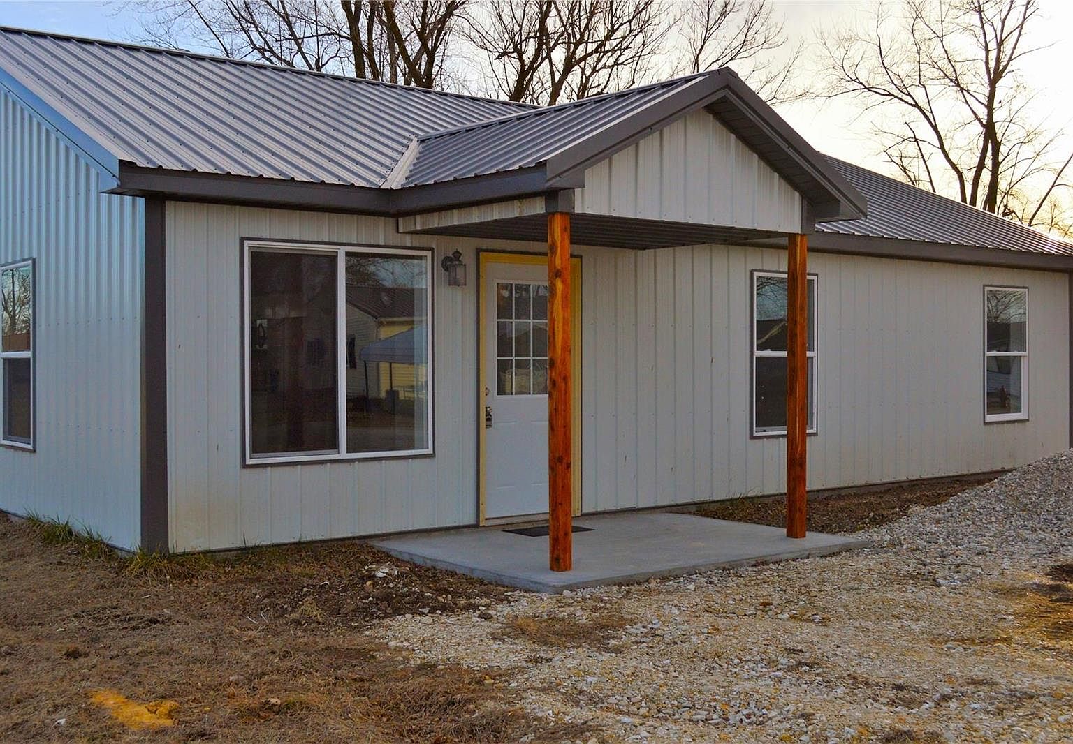 310 W Maple St, Curryville, MO 63339 Zillow