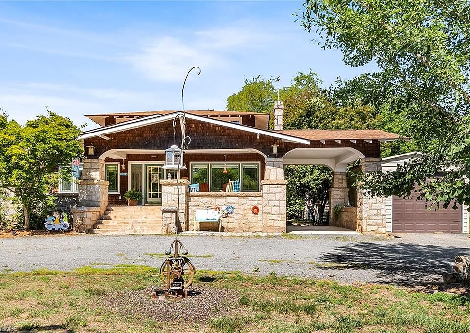 1st image of 637 Stokesburg Rd