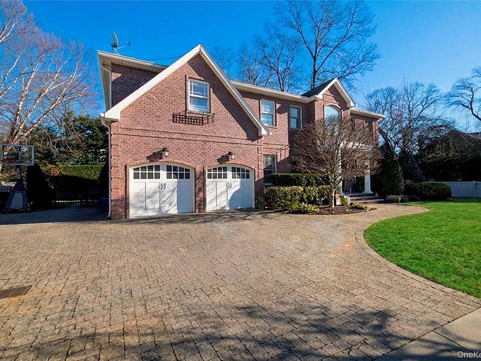 1st image of 755 N Village Avenue