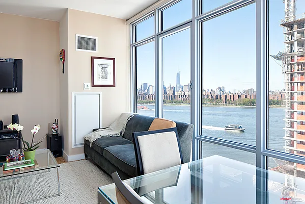 Sold by Modern Spaces | media 1