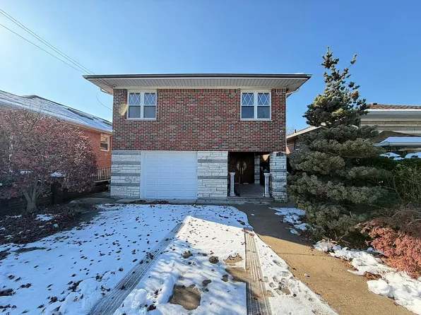 3-28 149th Pl #1, Whitestone, NY 11357