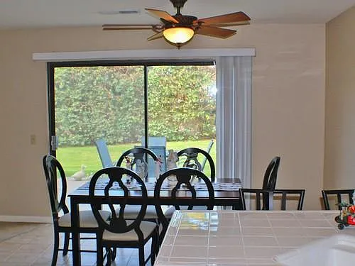 2 bed, 1380 sqft, $2,600 — Photo 4
