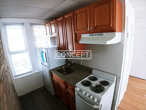 199 Strathmore Rd Photo 1