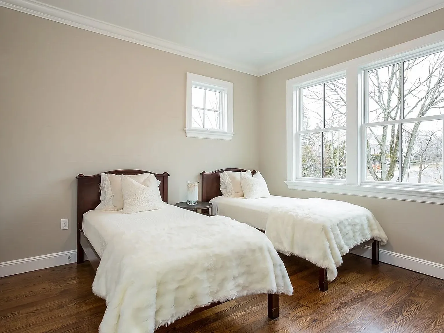 Luxury Townhouses — Photo 4