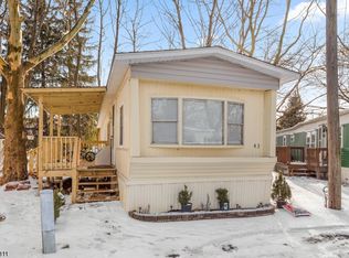 43 Sandy Point Dr, Lake Hopatcong, NJ 07849